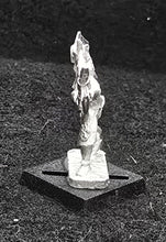 Load image into Gallery viewer, 57-7002:  Lemurian Medium Infantry with Grerat Axe
