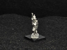 Load image into Gallery viewer, 57-7003:  Lemurian Medium Infantry with Polearm
