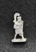 Load image into Gallery viewer, 57-7011:  Lemurian Heavy Infantry, Weapon Forward
