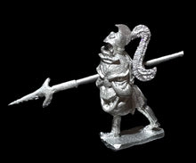 Load image into Gallery viewer, 57-7021:  Lemurian Elite Infantry, Weapon Forward
