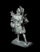 Load image into Gallery viewer, 57-7021:  Lemurian Elite Infantry, Weapon Forward
