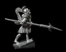 Load image into Gallery viewer, 57-7021:  Lemurian Elite Infantry, Weapon Forward
