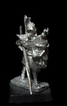 Load image into Gallery viewer, 57-7021:  Lemurian Elite Infantry, Weapon Forward
