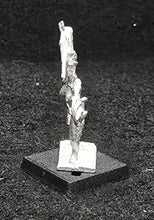 Load image into Gallery viewer, 57-7055:  Lemurian Light Infantry with Javelin and Buckler

