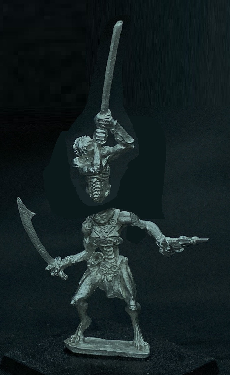 58-2053:  Wastelander Biped with Sword and Pistol, Unarmored, Two Handed Sword