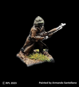 59-0153:  Sentry with Automatic Rifle, Advancing Left, Rifle Raised