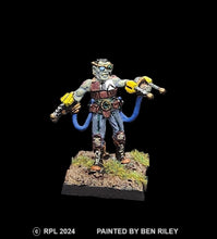 Load image into Gallery viewer, 59-0622:  Promethian Assault Troop, Left Arm Raised
