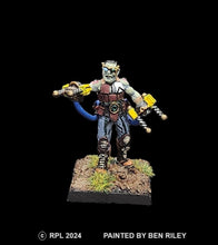 Load image into Gallery viewer, 59-0623:  Promethian Assault Troop, Right Arm Raised
