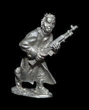 Load image into Gallery viewer, 59-0653: Promethean with Automatic Rifle, Advancing Left, Rifle Raised
