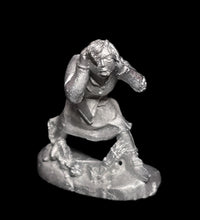 Load image into Gallery viewer, 59-1315:  Parapsychologist, Female, Crazed
