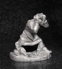 Load image into Gallery viewer, 59-1315:  Parapsychologist, Female, Crazed
