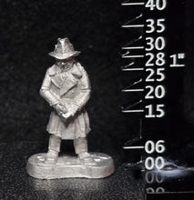 Load image into Gallery viewer, 59-1317:  Journalist Taking Notes
