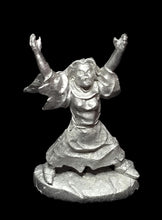 Load image into Gallery viewer, 59-1324:  Nun, Exclaiming
