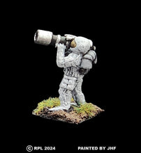 Load image into Gallery viewer, 59-1921: Galactic Grenadier with Missile Launcher
