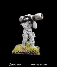 Load image into Gallery viewer, 59-1921: Galactic Grenadier with Missile Launcher
