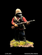 Load image into Gallery viewer, 59-2002:  Victorian British Riflemen At Ready, Left Forward, Rifle Forward, Mask On
