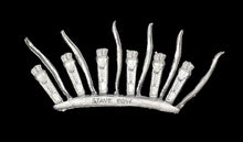 Load image into Gallery viewer, 97-0306:  Stave Bows and Quivers [x12]
