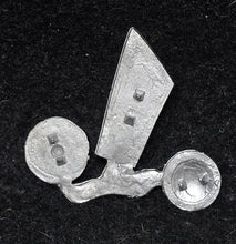 Load image into Gallery viewer, 97-4103:  Kite and Round Shields [x12]
