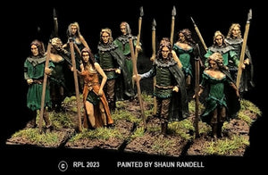 98-2843: Thunderbolt Elf Villagers with Spears [12]