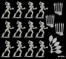 Load image into Gallery viewer, 98-7522:  Zulu uVe with Assegai [12]
