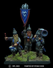Load image into Gallery viewer, 999-0230:  Dwarf Command Group (3)
