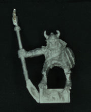 Load image into Gallery viewer, 49-0864:  Sentinel - Goblin Rider with Spear and Shield
