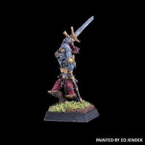 51-0508:  Chaos Acolyte with Greatsword, Overhead
