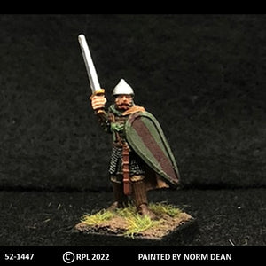 52-1447:  Avalon Men-at-Arms with Sword Raised and Kite Shield, in Chainmail and Cape