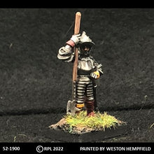 Load image into Gallery viewer, 52-1900:  Imperial Commander - Quartermaster in Plate Armor
