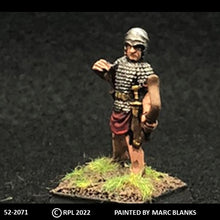 Load image into Gallery viewer, 52-2071:  Hoplite Archer I, Reloading
