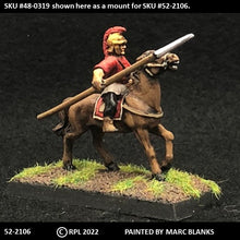 Load image into Gallery viewer, 52-2106:  Hoplite Cavalryman, Short Plumed Helmet [rider only]
